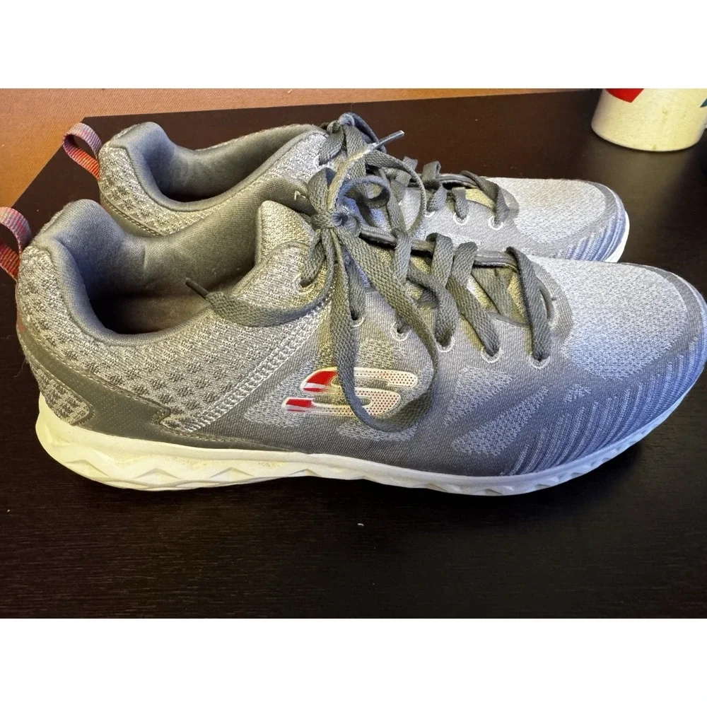 Skechers Size 13 Gray Burst running men sneaker 52106/CCRD Memory Foam Euc SB13
